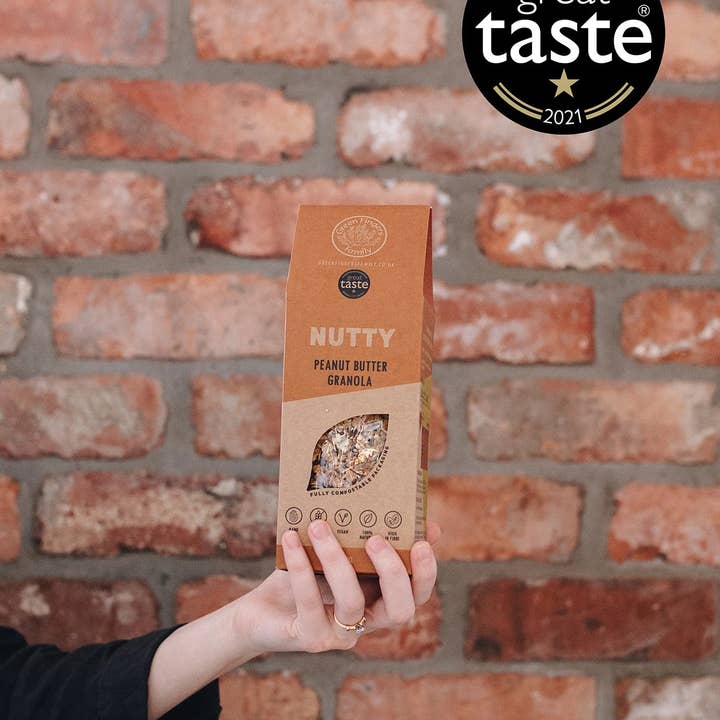 Green Fingers Family – Großhandel Granola – Nutty - glutenfreies, veganes Erdnussbutter-Granola7