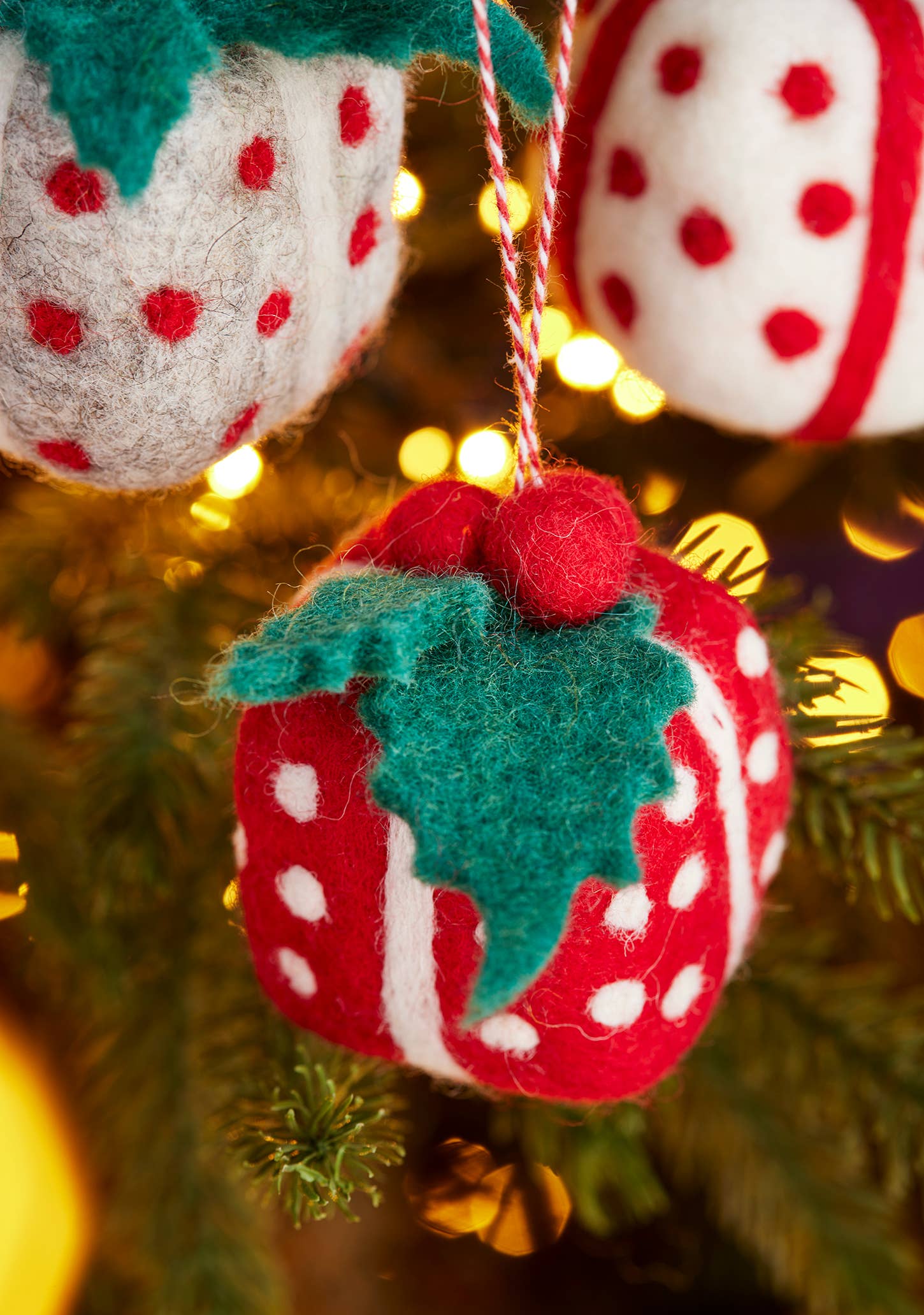 Namaste – Engroshandel Julepynt – Følte Kristtorn Nuværende Dekoration2