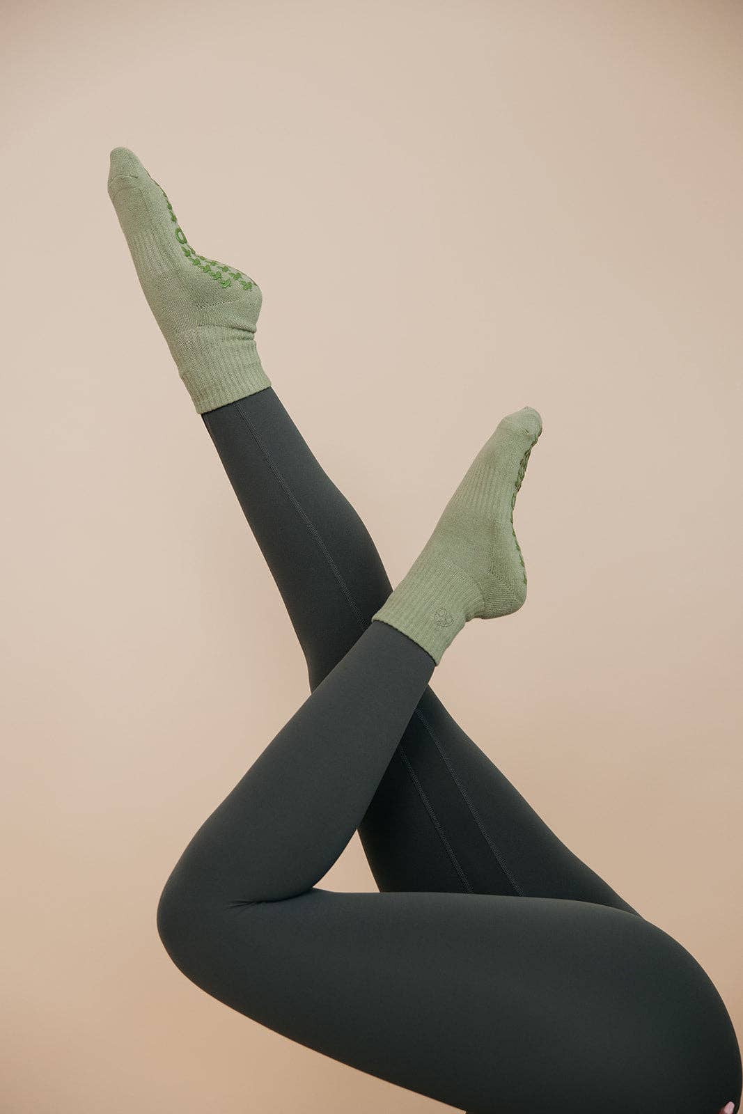 Almla Active - Wholesale Socks - Women's - Matcha Green Pilates Grip Socks – Daily Grind5