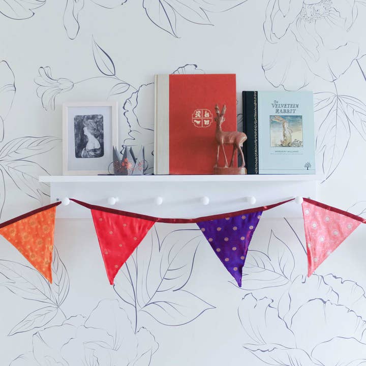 The Paper High Gift Company Limited – wholesale Bunting/garland – Handmade Sari Bunting - Colourful Flag4