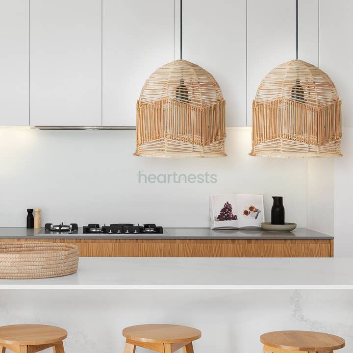 heartnests - Vente Lustre/Suspension - Lampe suspendue en rotin Avis. Décor bohème. Luminaire suspendu en osier