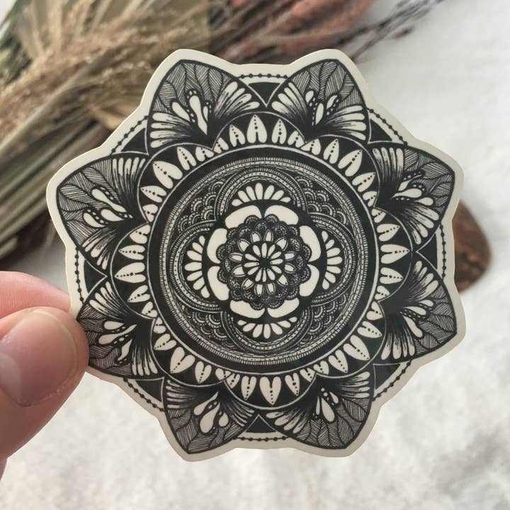 Mandala-Stern für den Großhandel von WhitePaigeBlackInk