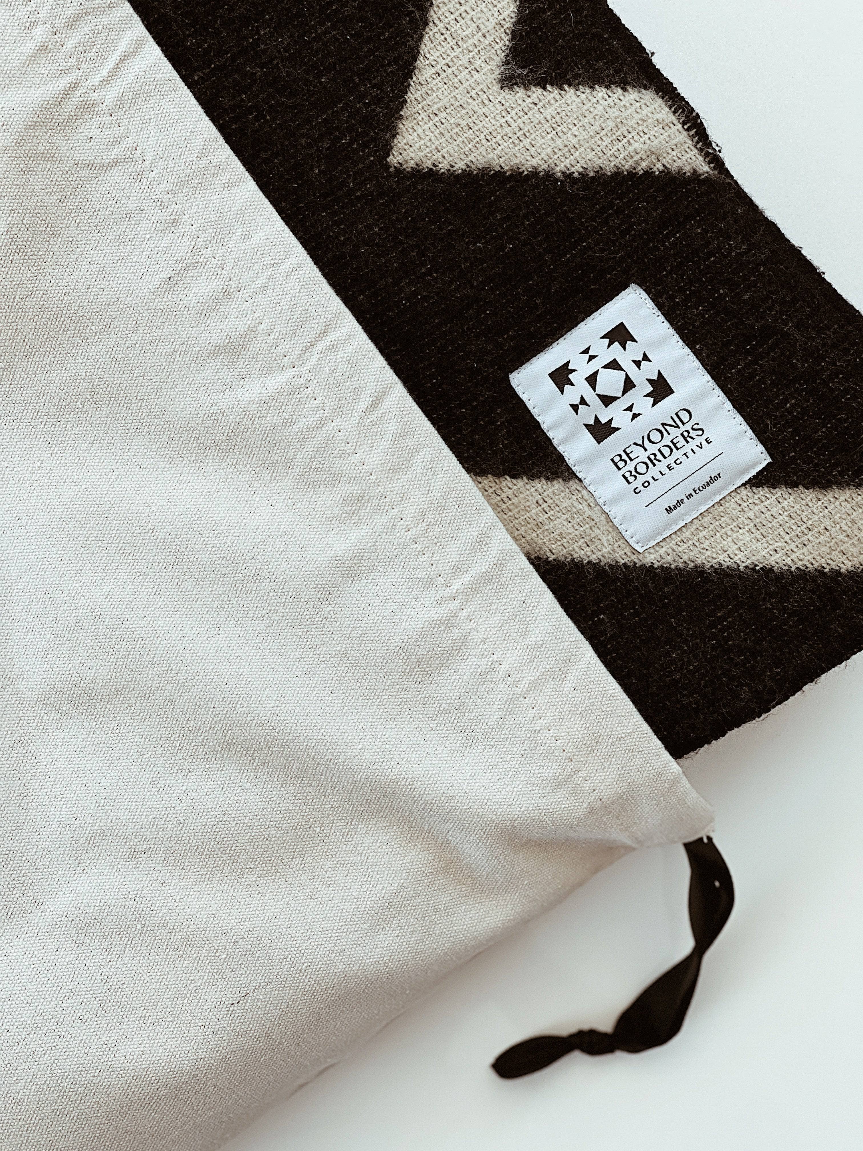 Beyond Borders Collective | Artisan-Made Blankets & Throws – wholesale Storage bag – Cotton Dust Bag2