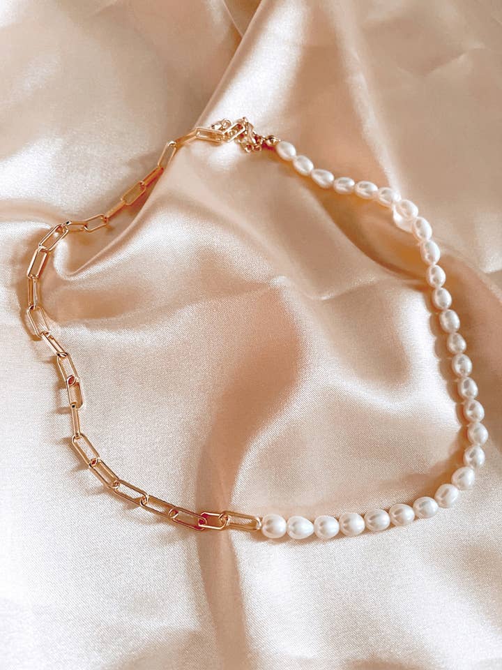 Perla Necklace for wholesale by HelloSimple Jewelry