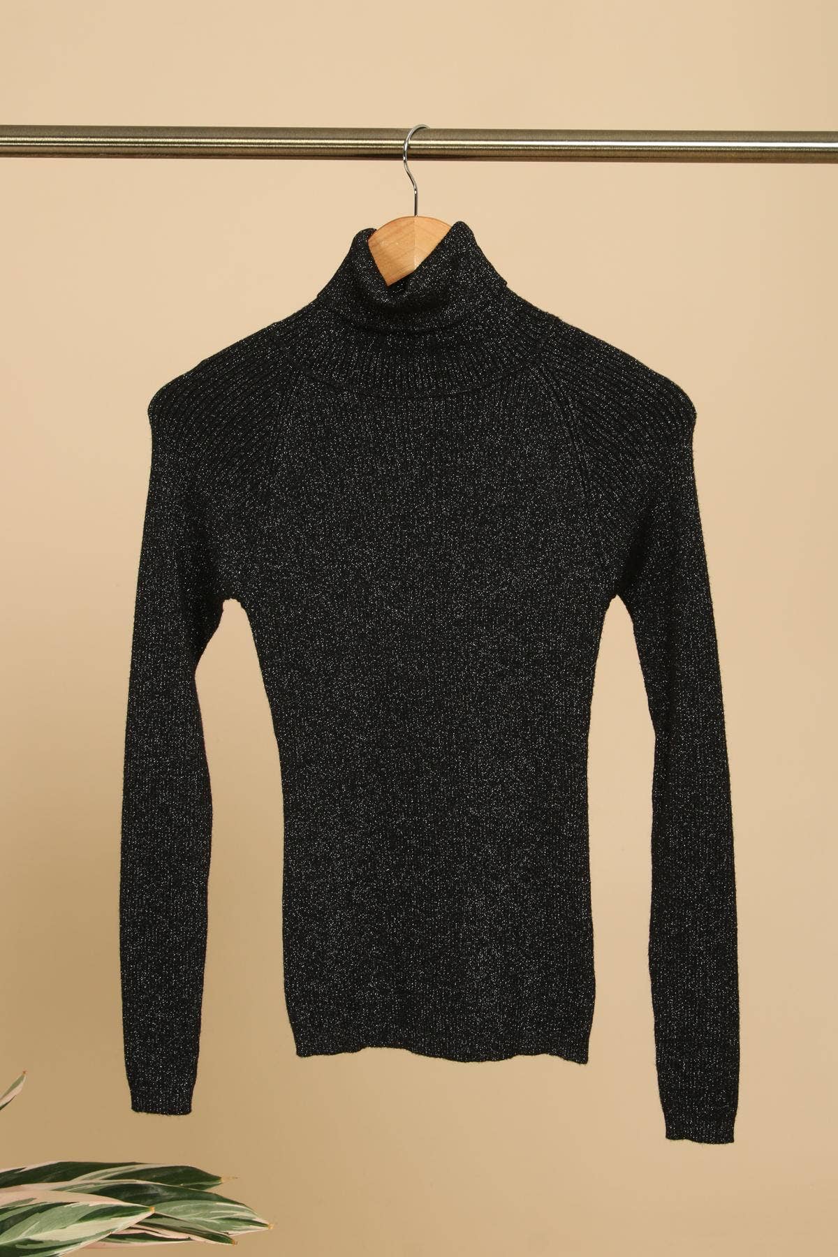 DIX-ONZE - Wholesale Knit Sweater - Women's - Fine Knit Turtleneck Sweater – Elegance & Comfort10