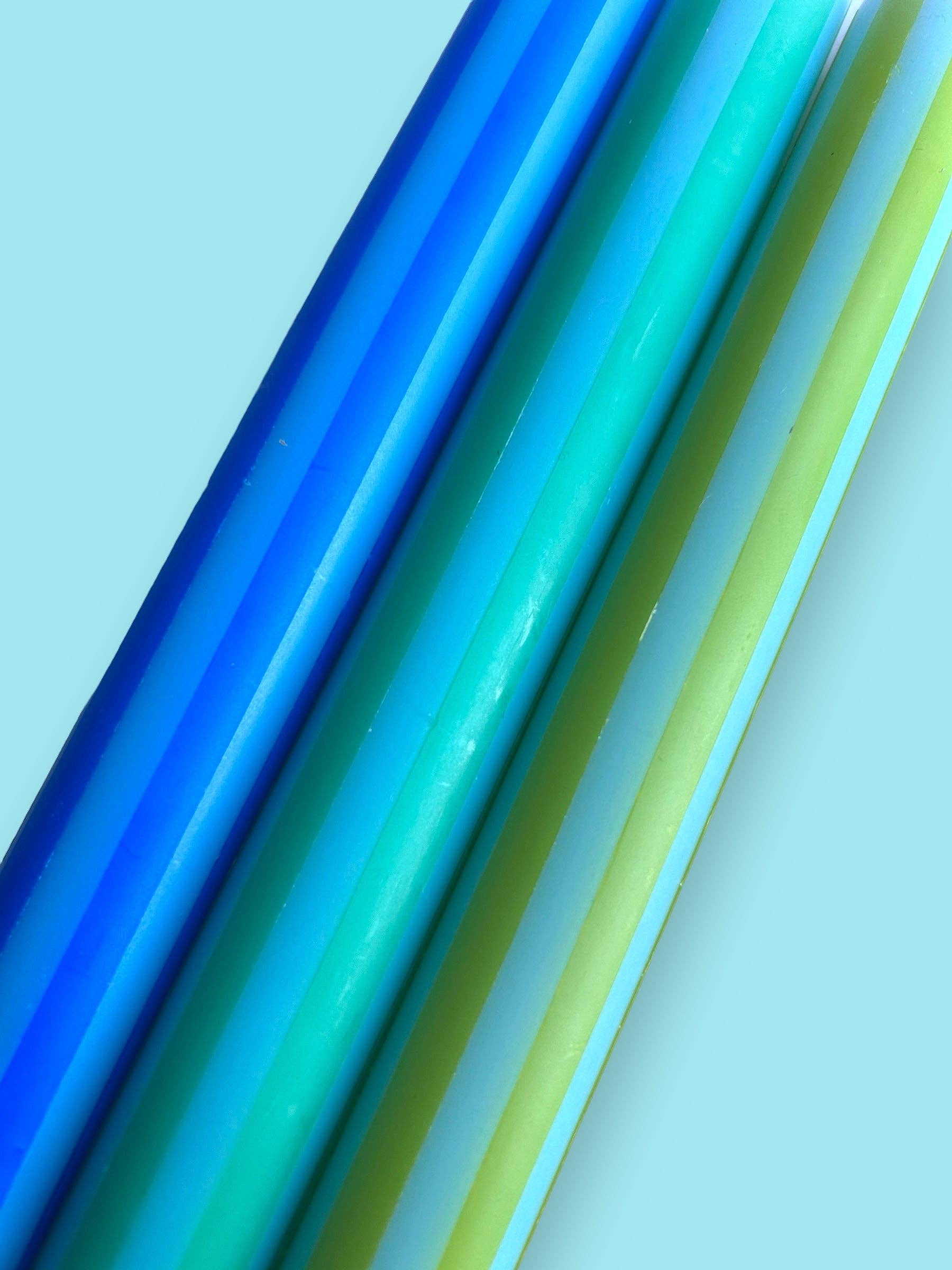 The Colour Emporium – wholesale Tapered candle/candlestick – BLUE PINSTRIPES Dip Dye Dinner Candles Trio4