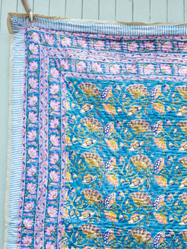 220 x 270cm Print Block Padded Quilt - Biddestone for wholesale by The India Shop