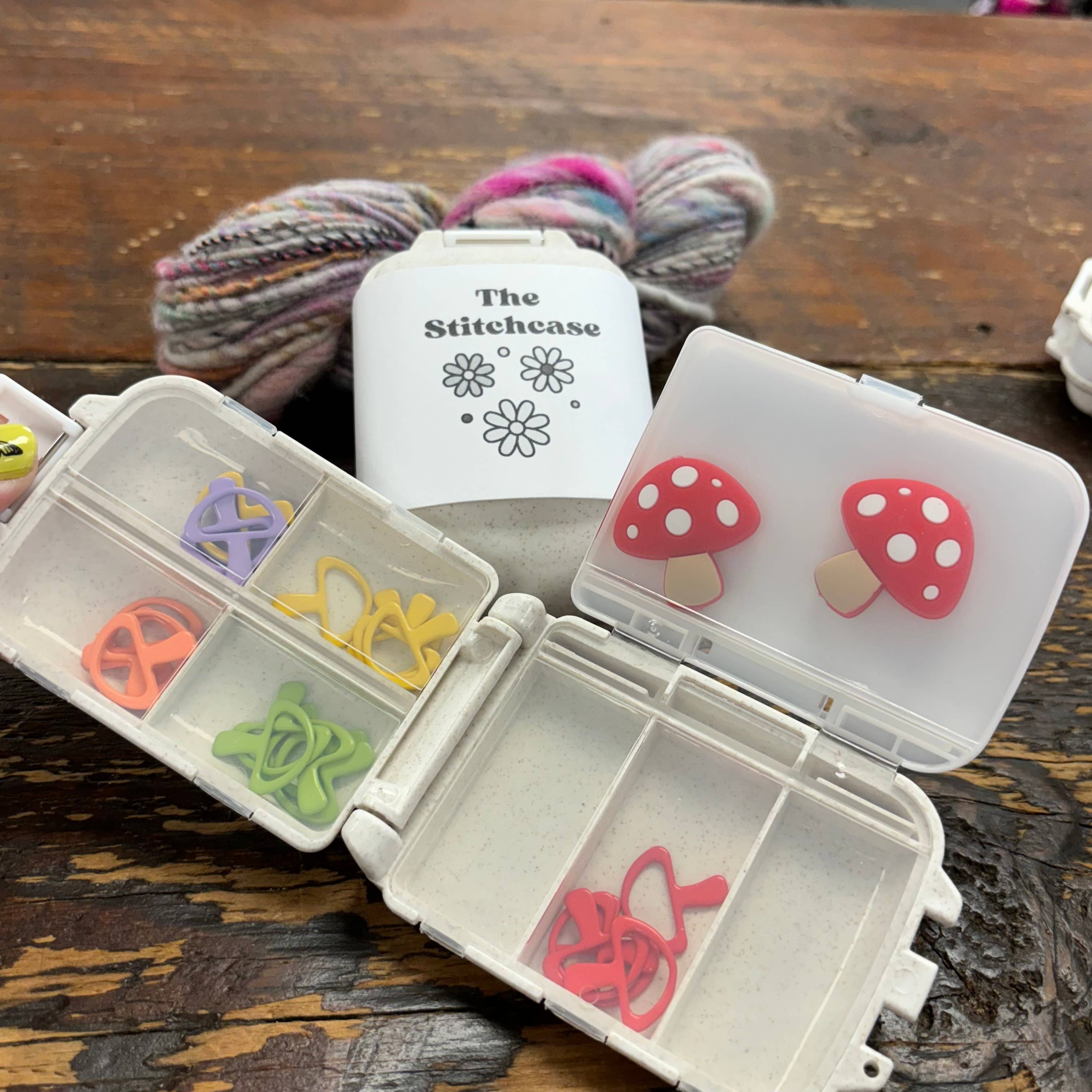 Comma Craft Co - Wholesale Knitting/Crochet Supplies - The Stitchcase, Knitting Crochet Notions Case Organizer Mini1