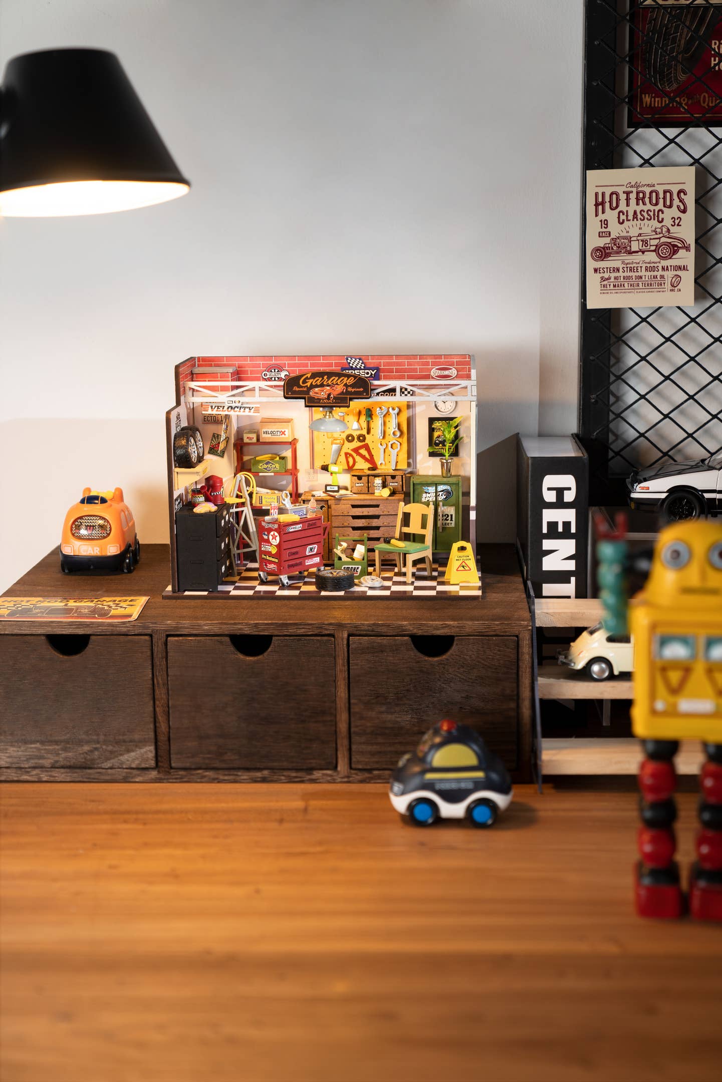 Hands Craft - Wholesale DIY Craft Kit - DIY Miniature House Kit: Garage Workshop2