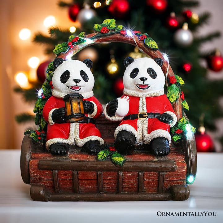 Estatueta Nostálgica Panda Duo Festiva Iluminada por atacado de OrnamentallyYou