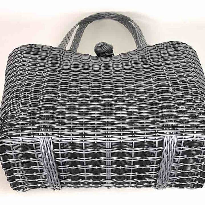 The Niger Bend - Vente Tote bag – femme - Fourre-tout en plastique recyclé tissé profond avec fermeture - El Salvador6