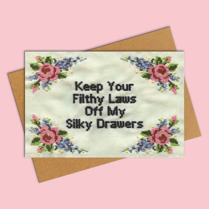 'Giù le vostre sporche leggi dalle mie mutande di seta' Biglietto di auguri per la vendita all'ingrosso da parte di Deb Almond Art