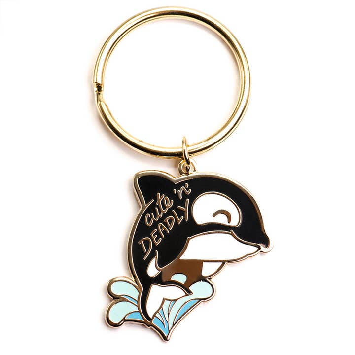 Portachiavi smaltato con orca assassina «Cute n Deadly» per la vendita all'ingrosso da parte di Flair Fighter