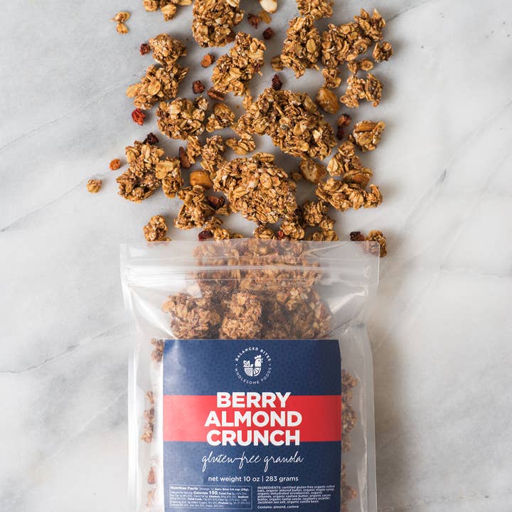 Granola croquant aux baies et aux amandes sans gluten pour la vente par Balanced Bites