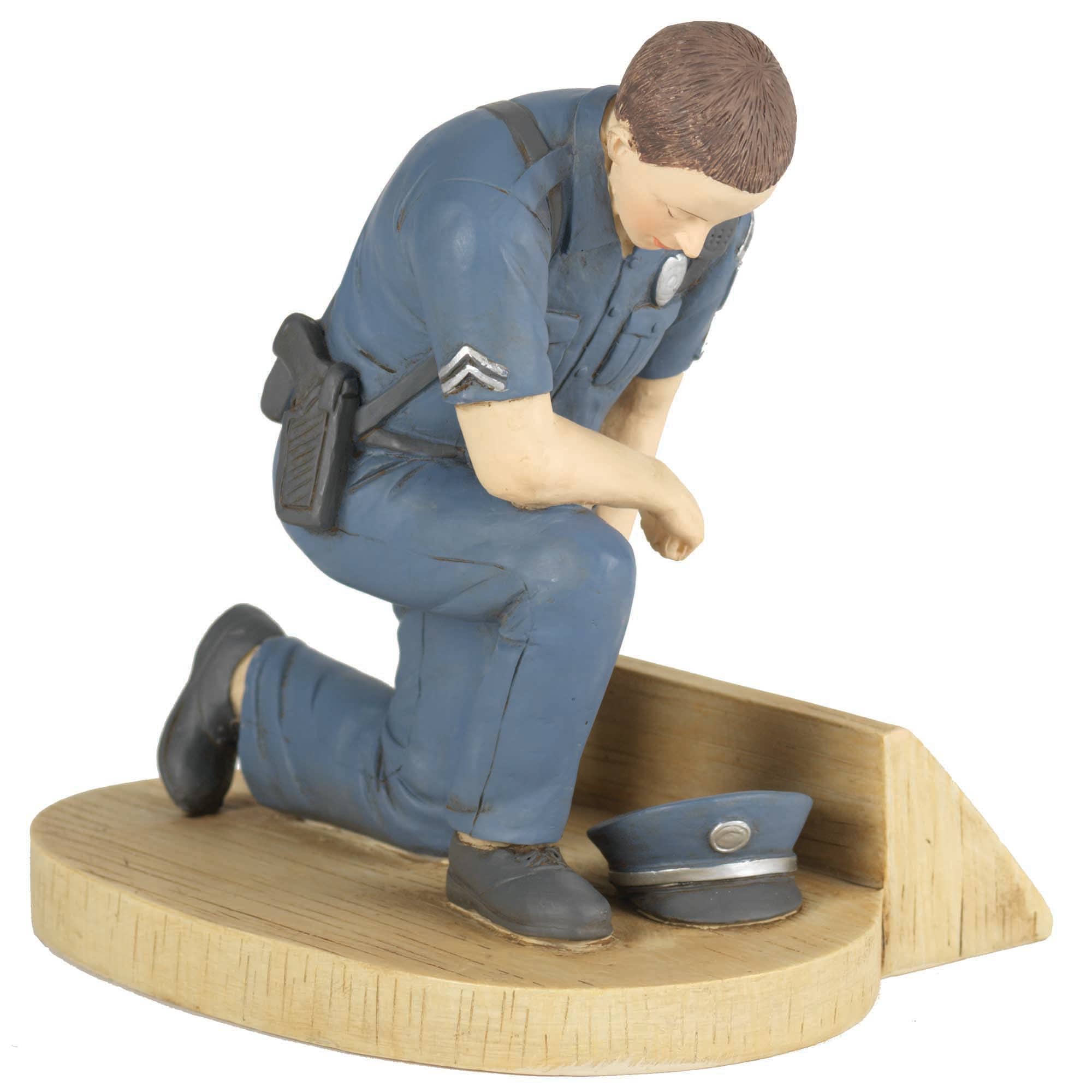 Dicksons - Wholesale Decorative Figurine - Figurine Police Officer's Prayer2