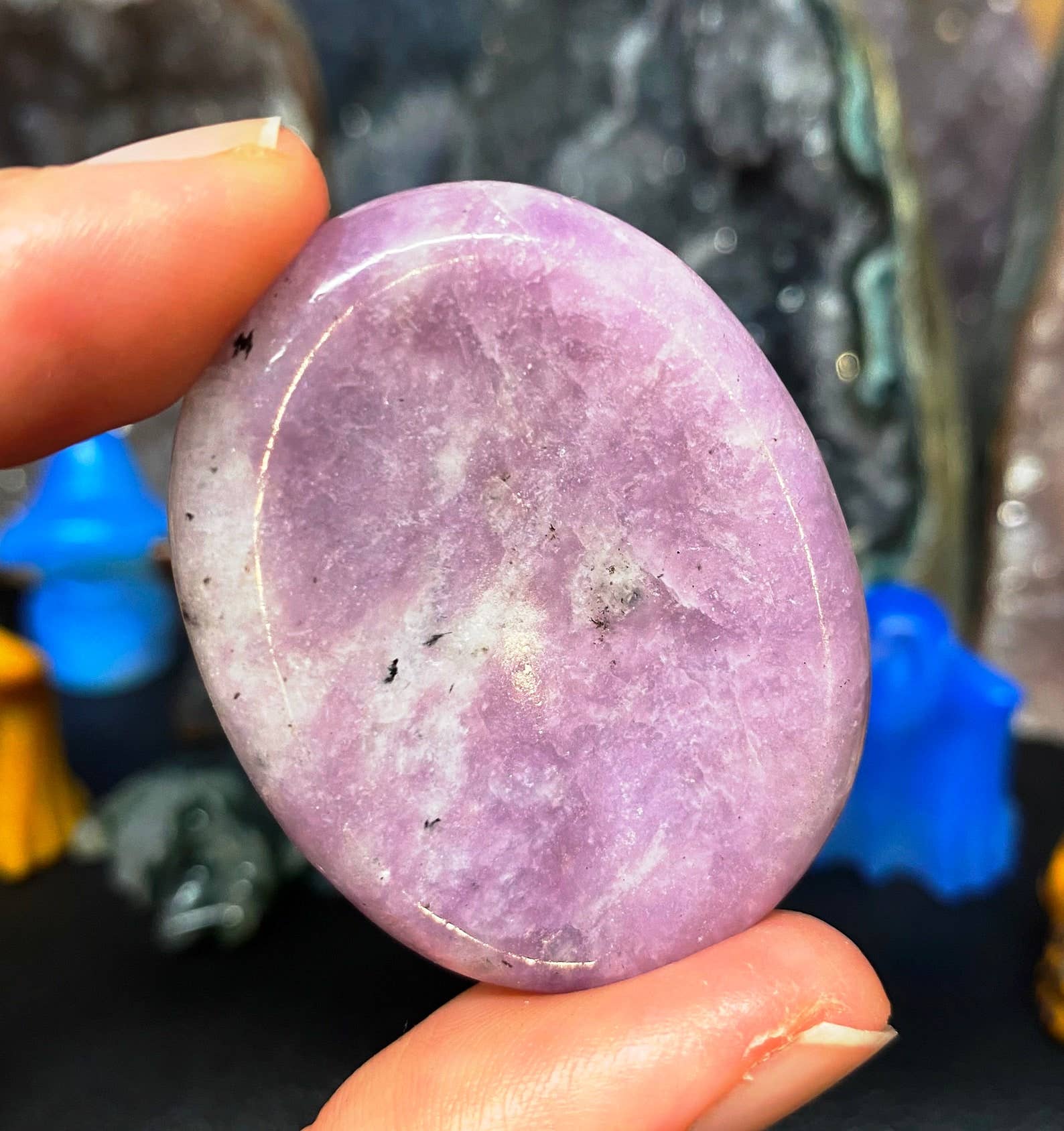 Elf Kendal Hippies – Pedra/cristal espiritual por atacado – Pedra de preocupação de cristal, pedra de polegar de cristal, gema calmante por Elf17