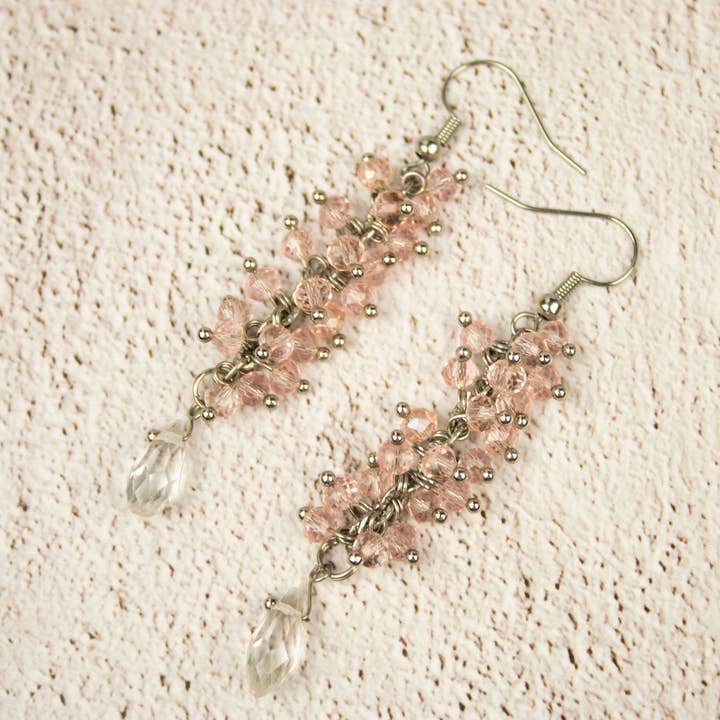 Roze Cluster Oorbellen Micro Facet Roos Edelsteen Lange Bengelen Sierlijke Dressy Unieke Esthetiek voor wholesale door Ninolia