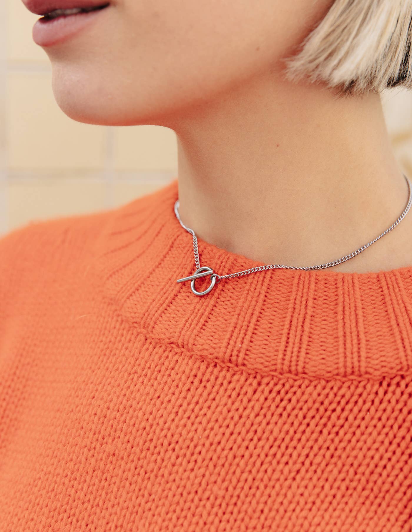 Nordic Muse - Venta al por mayor Collares con colgantes/abalorios - Collar de cadena de espiga plateada con cierre de palanca, impermeable2