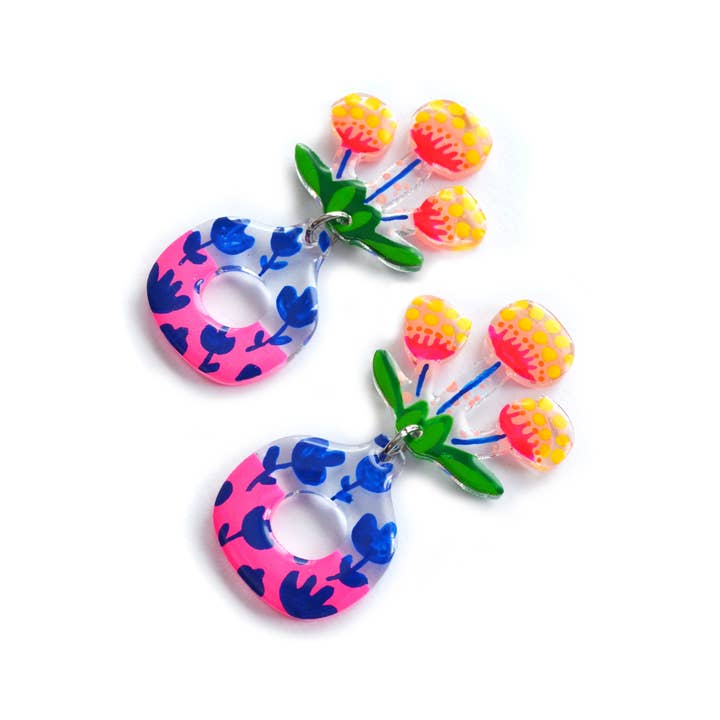 Boo and Boo Factory - Wholesale Hangende/ronde oorbellen - Neonroze bloemoorbellen in vazen met botanische patronen6