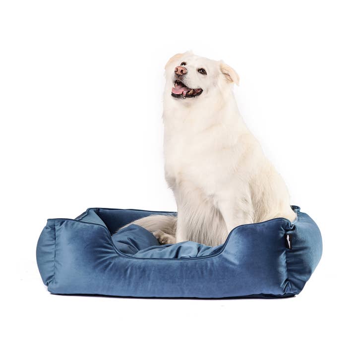 Roxbury PET - Wholesale Pet Bed - Dog - The Camden Cuddler1