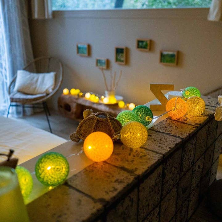 Guirled – wholesale Ljusslinga – Hemisfären Fjärrstyrd Sträng Ljus Bollar1