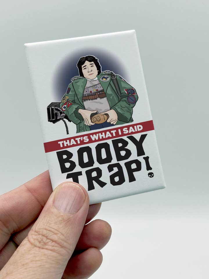 Aimant souvenir Data - The Goonies pour la vente par The Red Swan Shop