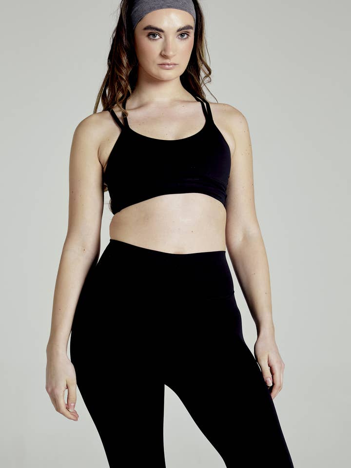 Season Lifestyle – wholesale Sports bra – Women's – Move Bra- Chocolate