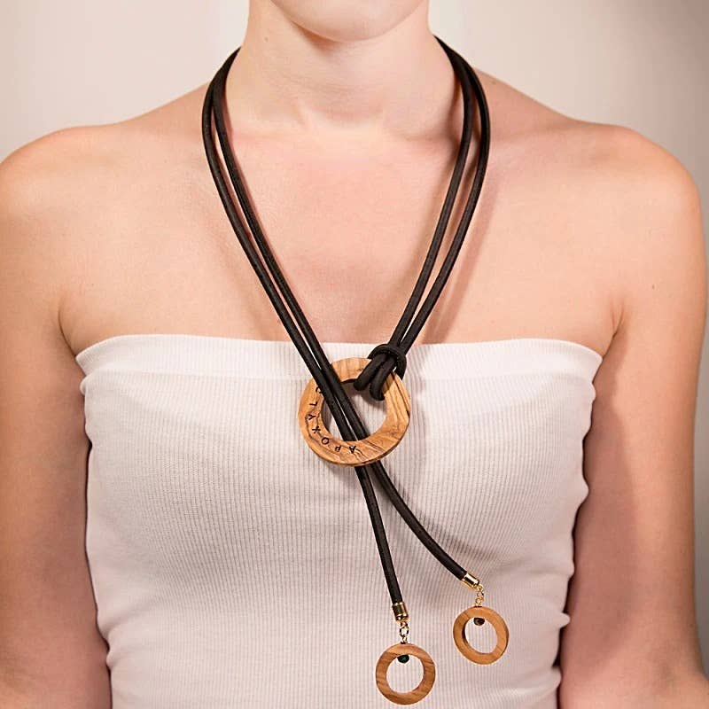 Ifiwear - Venta al por mayor Collares con colgantes/abalorios - Collar Cordón Corcho Negro Balance Natural en Color Negro1