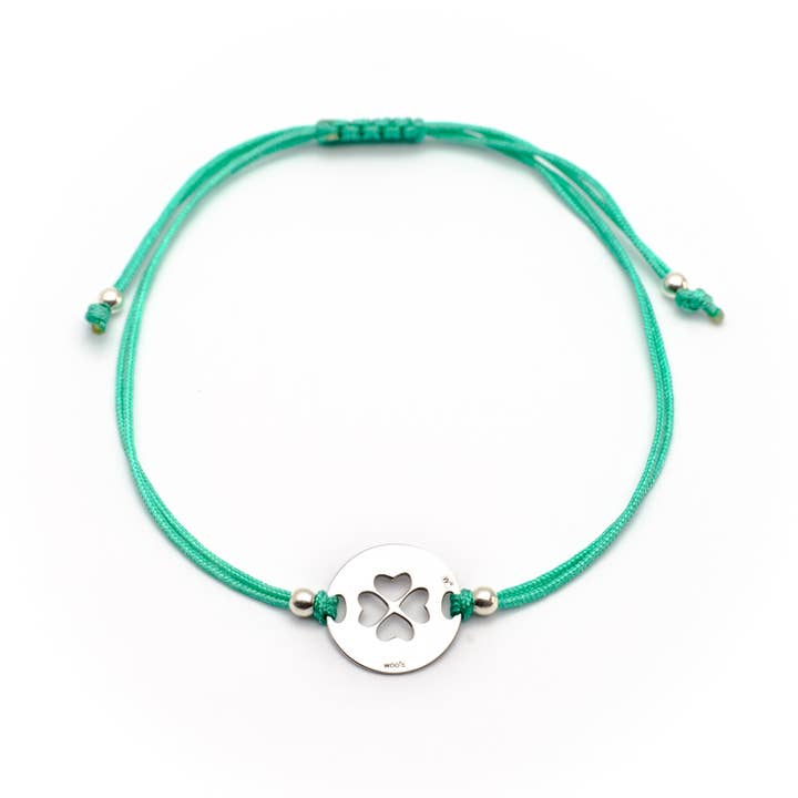 Armband mit kleinem Kleeblatt-Anhänger für den Großhandel von Woo's pure feelings