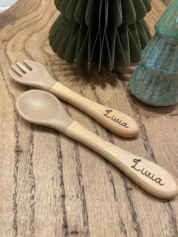 Personalized silicone and wood baby-child cutlery for wholesale by ATELIER MFK