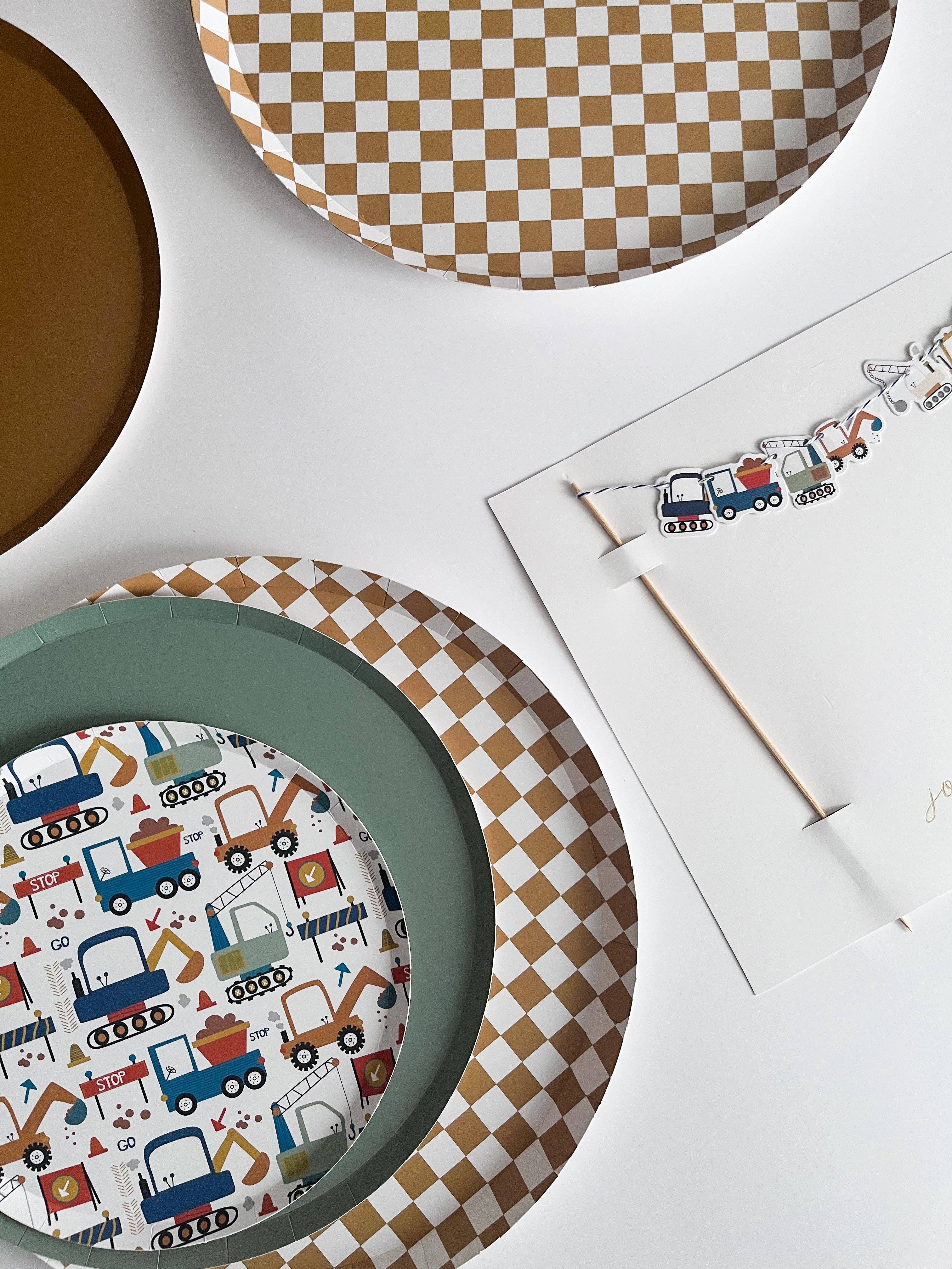 Josi James - Wholesale Disposable Plate - Checkered Gold Matte Plate, XL (Set of 8)9