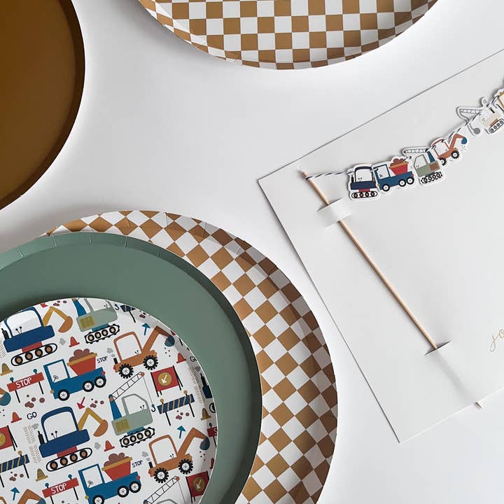 Josi James - Wholesale Disposable Plate - Checkered Gold Matte Plate, XL (Set of 8)9