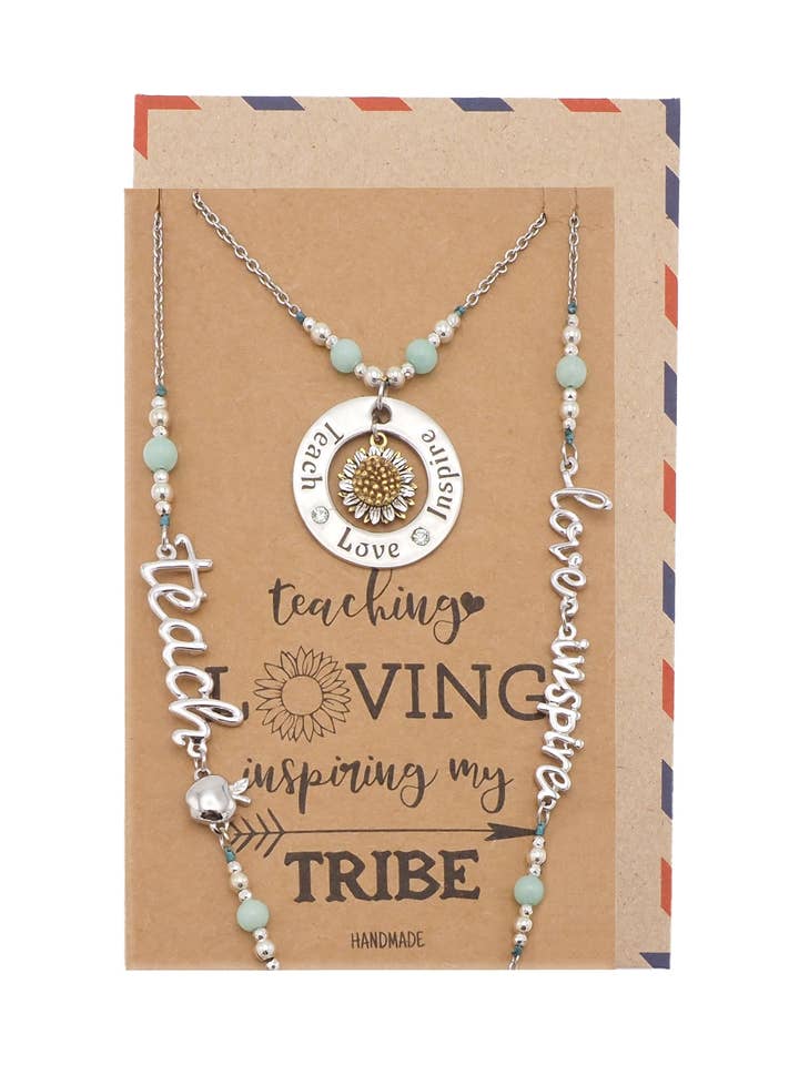 Collier Lanière de Masque pour Enseignant Kamari avec Inspiration pour la vente par Quan Jewelry