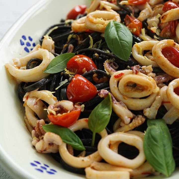 Mercato di Bellina - Wholesale Pasta - Organic Squid Ink Linguine - Italian Black Pasta2