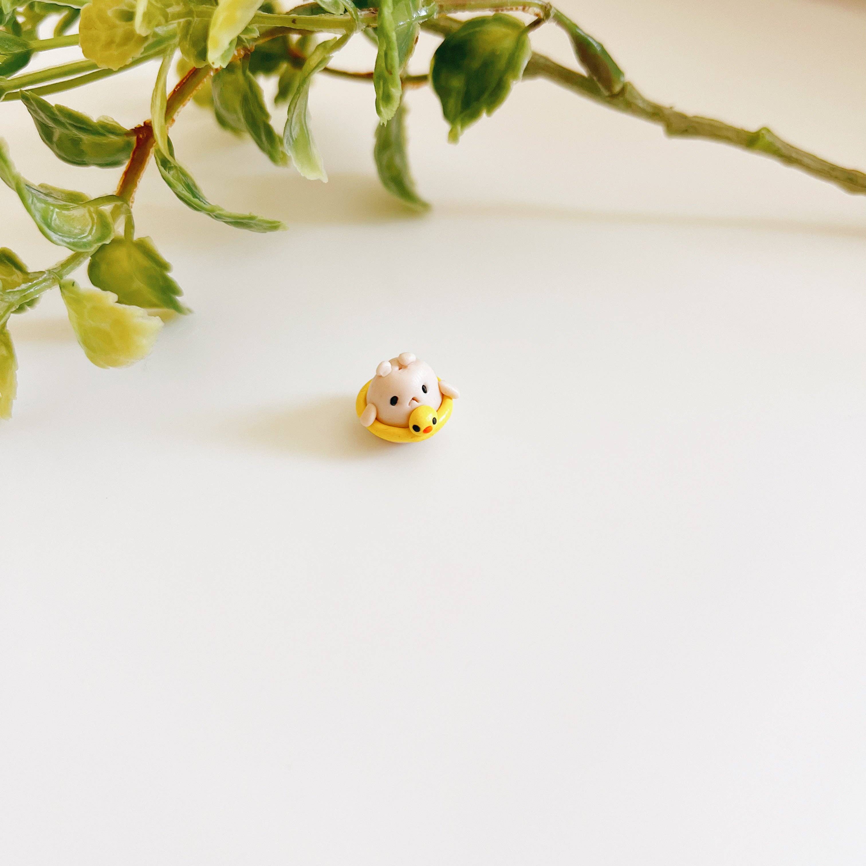 Seenee Scribbles - Wholesale Decorative Figurine - Beach Boy Hammy Clay Buddy1