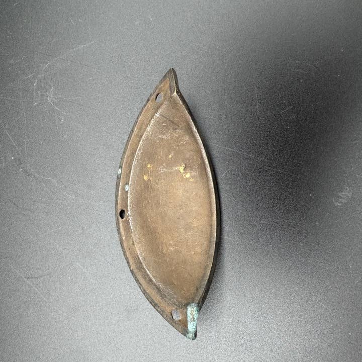 Bronze Betty - Wholesale Knob/pull - Convex Arc Brass Cup Pull, 9cm3