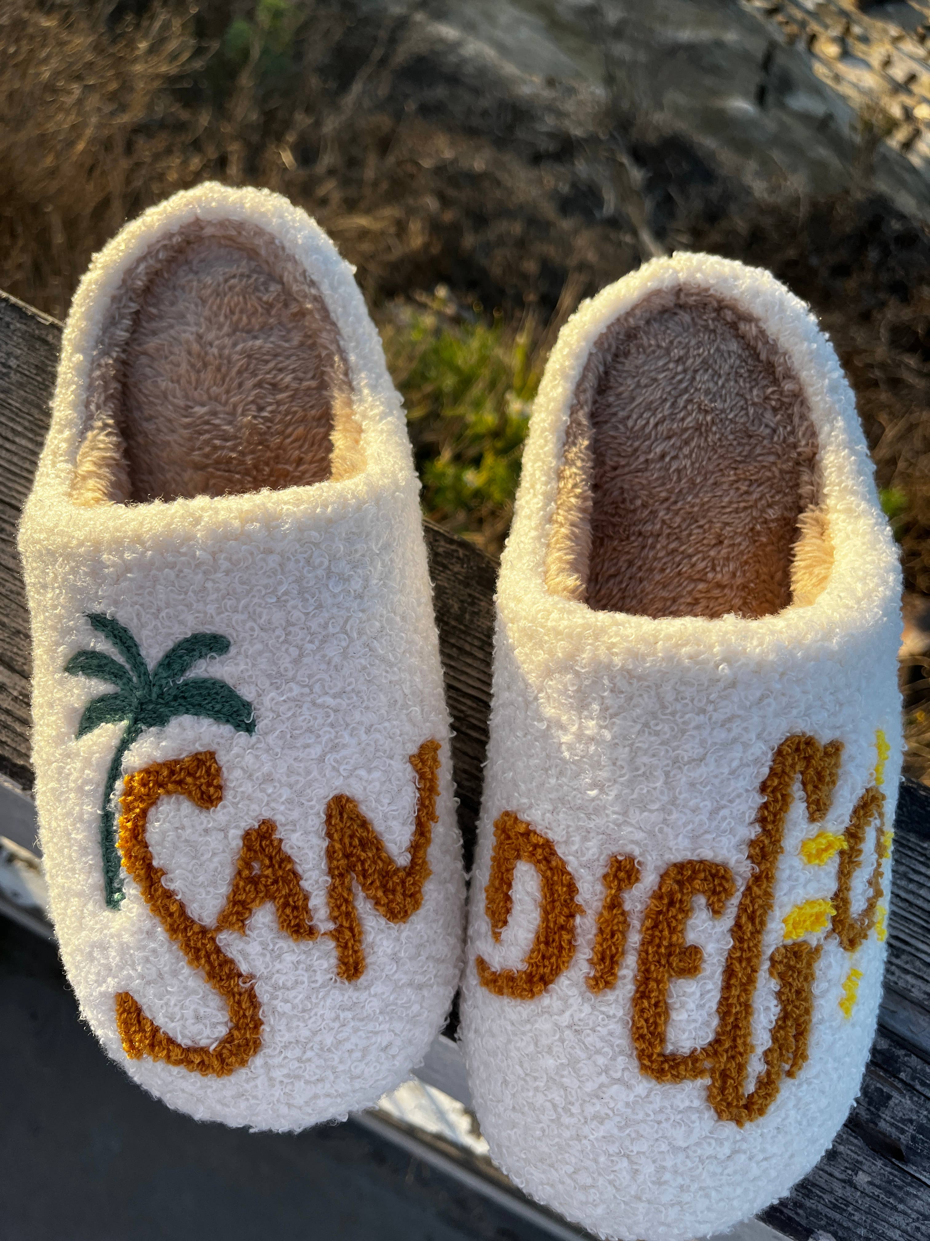La Ranchita's - Wholesale Slippers - Women's - San Diego, California, Hat, Towel, Shirt, Slipper, Magnet