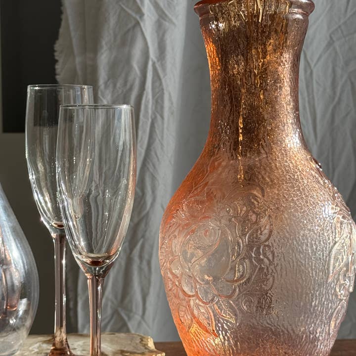 Large vintage Italian molded glass pink vase H31 for wholesale on Faire13