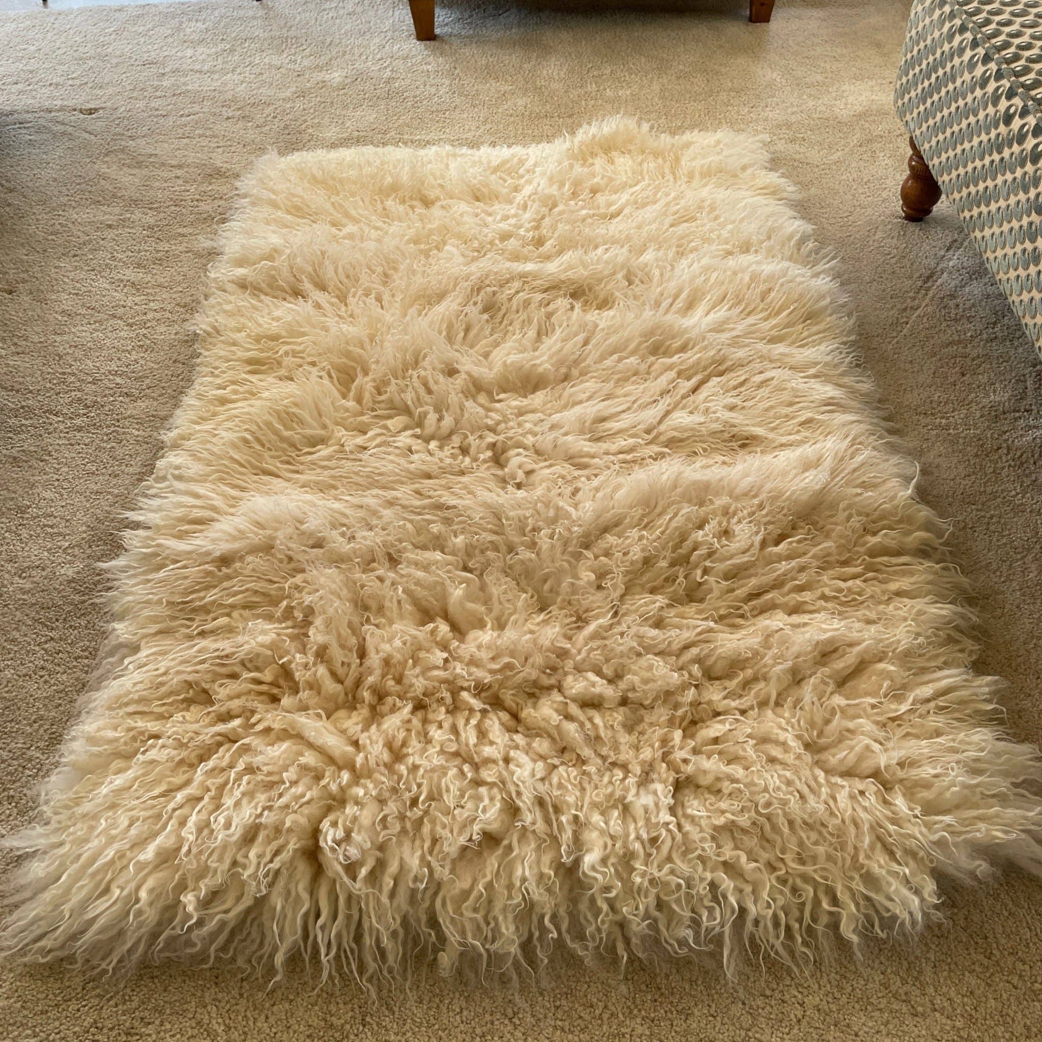 Wildash London - Wholesale Area Rug - British White Curly Rectangular Rug2