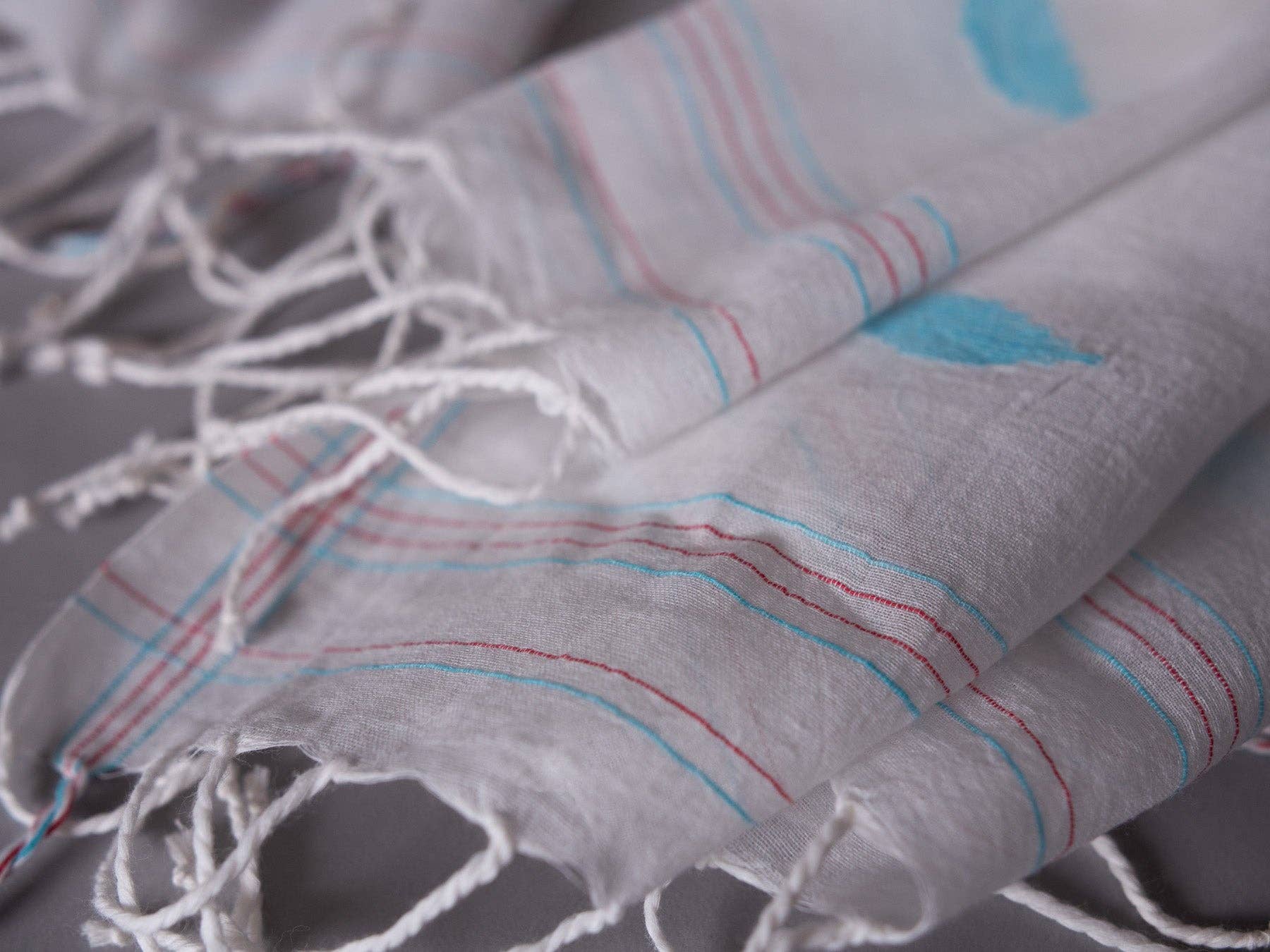 Storie – wholesale Scarf – Women's – Dupatta Shawl, Turquoise and Red Diamonds4