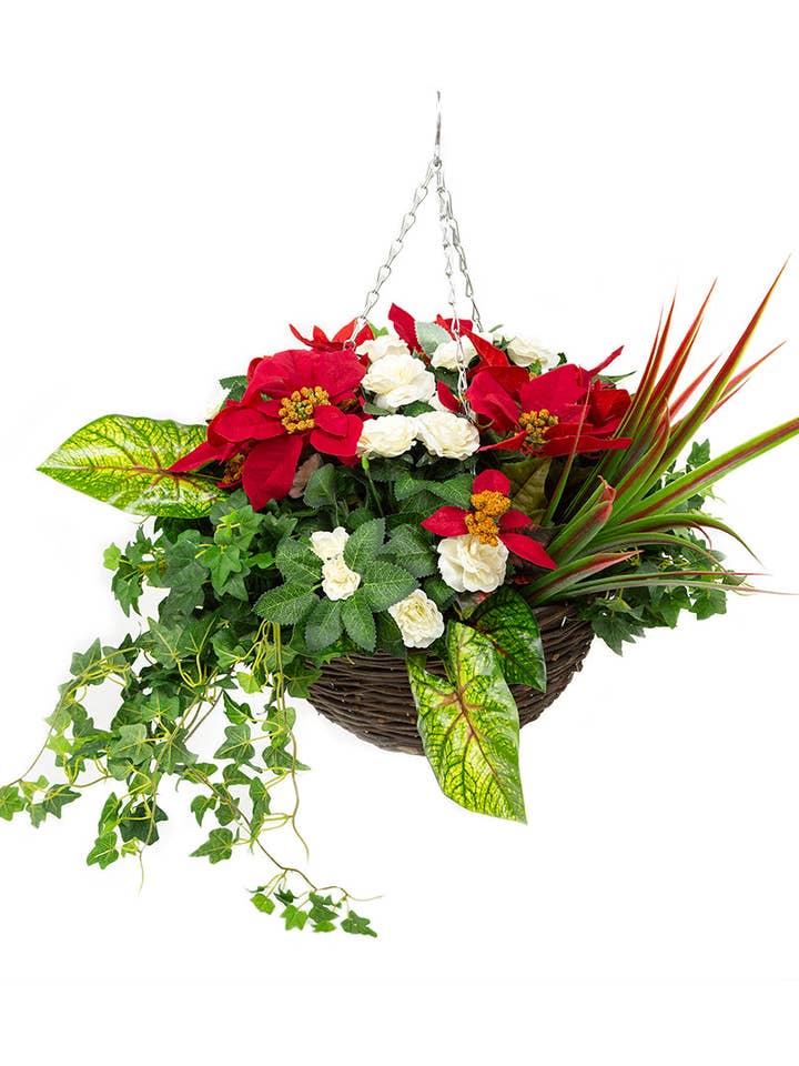 Présentoir Closer2Nature avec poinsettias rouges artificiels et roses blanches dans un panier de Noël rond en saule de 14 pouces pour la vente par Closer2Nature