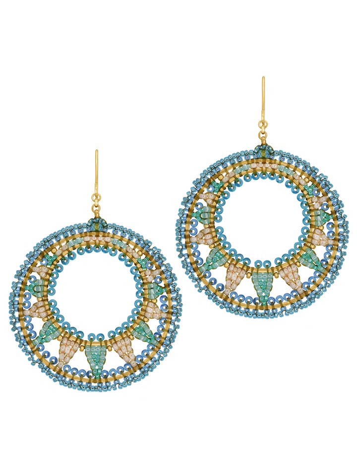 Öppet cirkelörhänge i nyanser av Lt Blue, Stil E24705 för wholesale av Miguel Ases