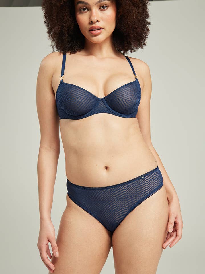 The Sheer Deco Lift Balkonbh - Navy for engroshandel hos Nudea