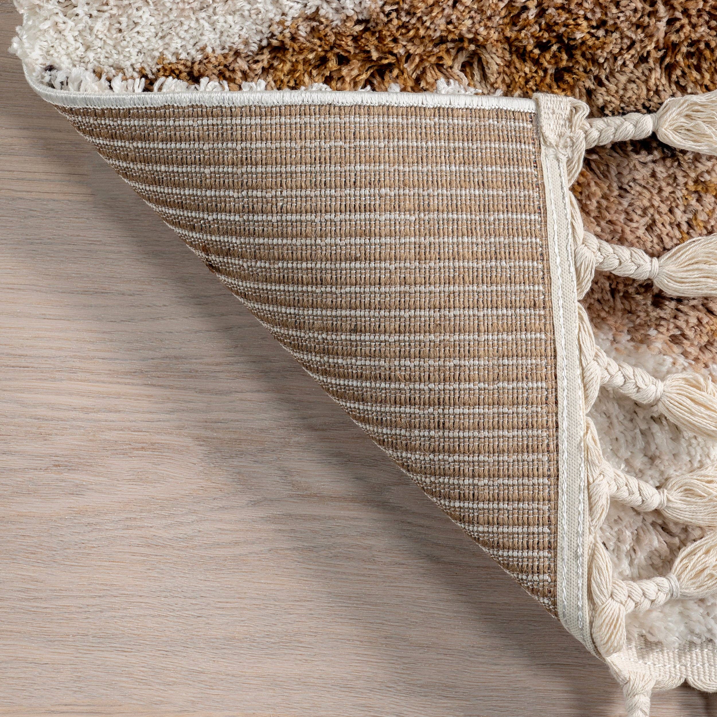 Rust Kali Shaggy Diamond Tassel Area Rug for wholesale on Faire13