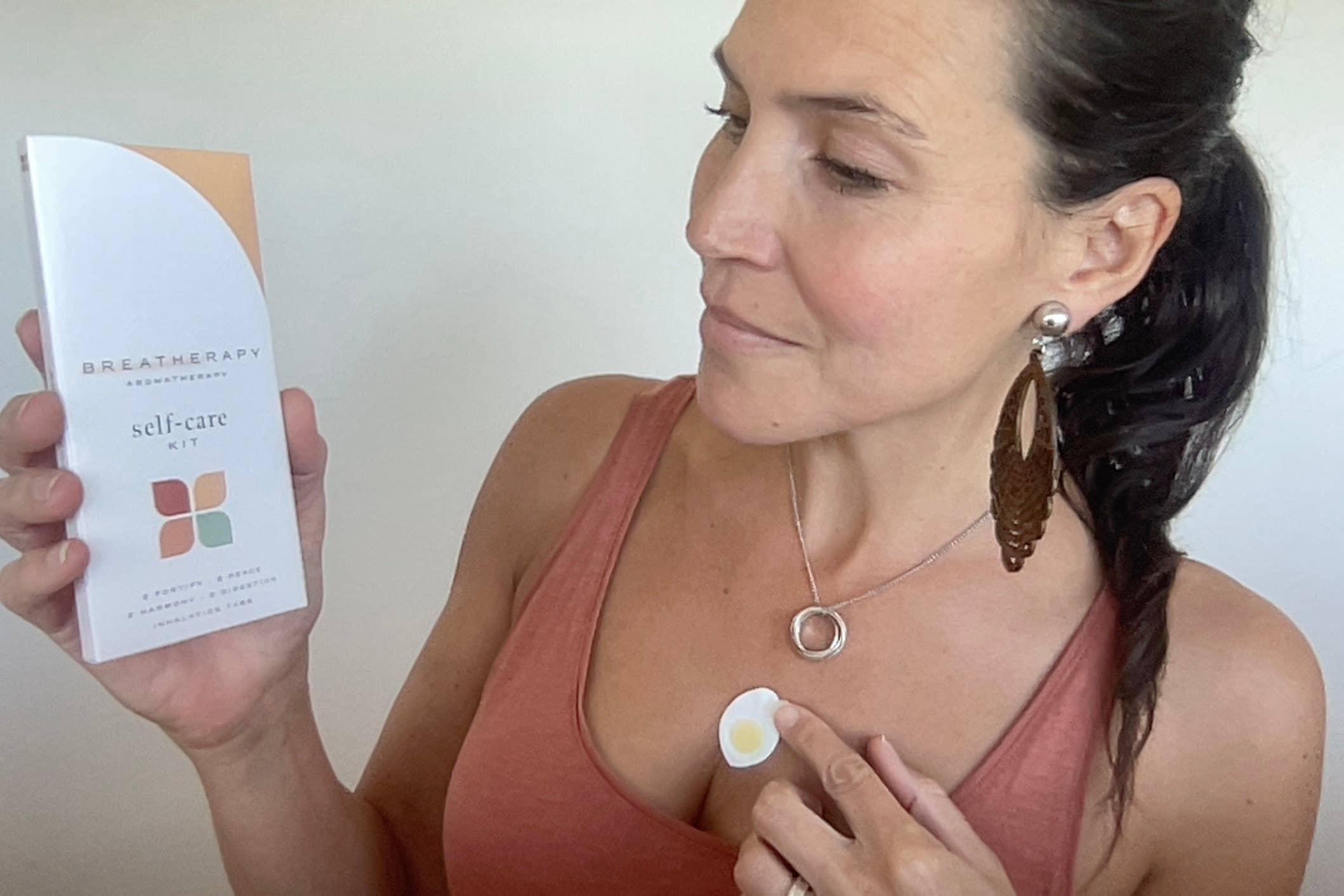 Breatherapy – wholesale Aromaterapiinhalator – SJÄLVVÅRDSKIT — Aromalapp Avsiktlig Välmåendegåva (8 st)10