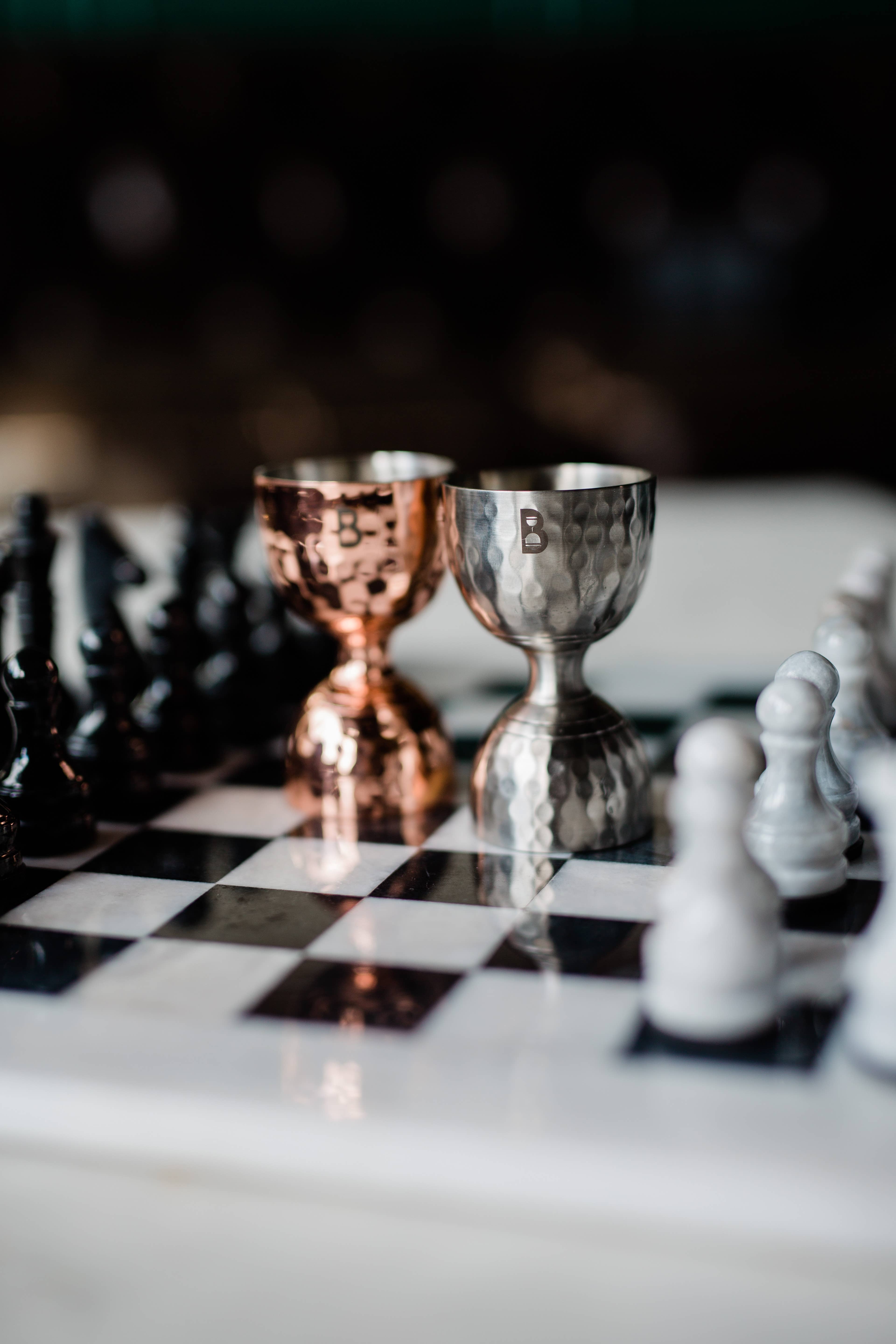 Bull in China - Venta al por mayor Medidor de bebidas - Jiggers de campana martillados10