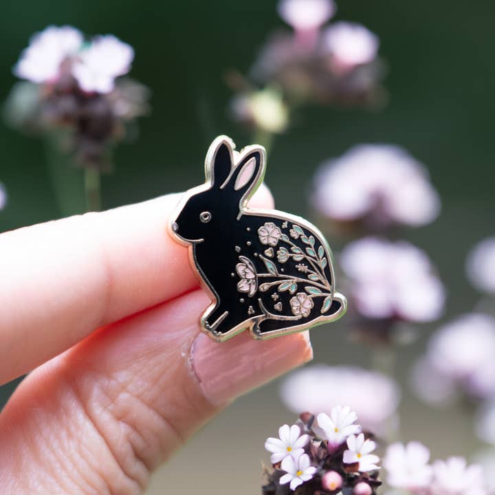 Happily Plants - Wholesale Lapel Pin/Button - Rabbit Lapel Pin, Bunny Garden Wildlife Gifts9