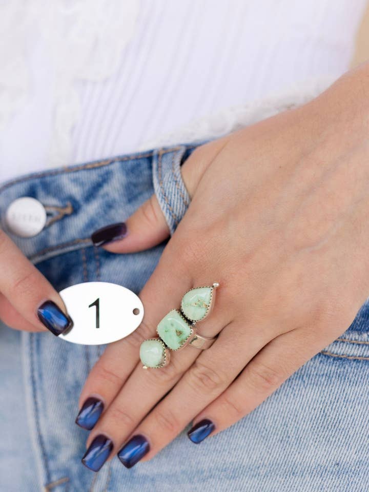 Les créoles uniques de Paloma pour la vente par Krush Kandy