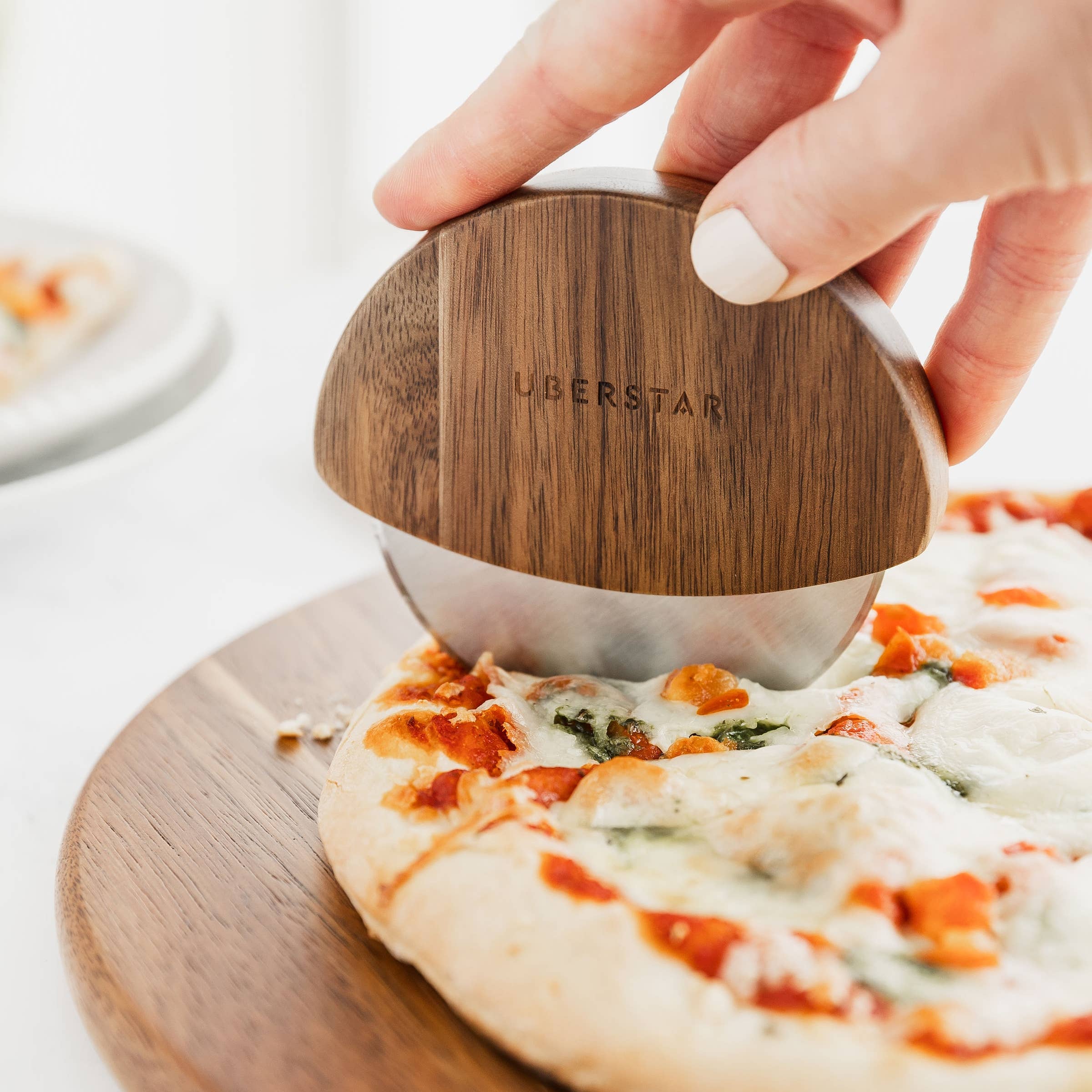 UBERSTAR – wholesale Pizza board – Pizza Board & Cutter Gift Set10
