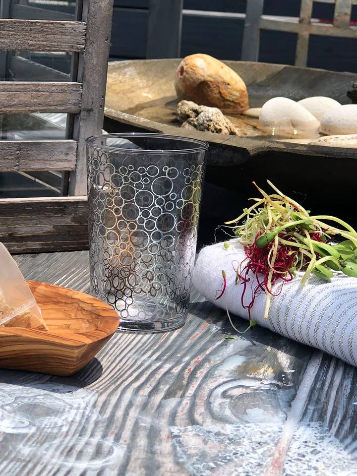 Set di 6 bicchieri da tè Clear Gold Bubbles per la vendita all'ingrosso da parte di Scents and Feel